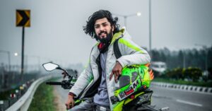  Uk rider कहा के रहने वाले है